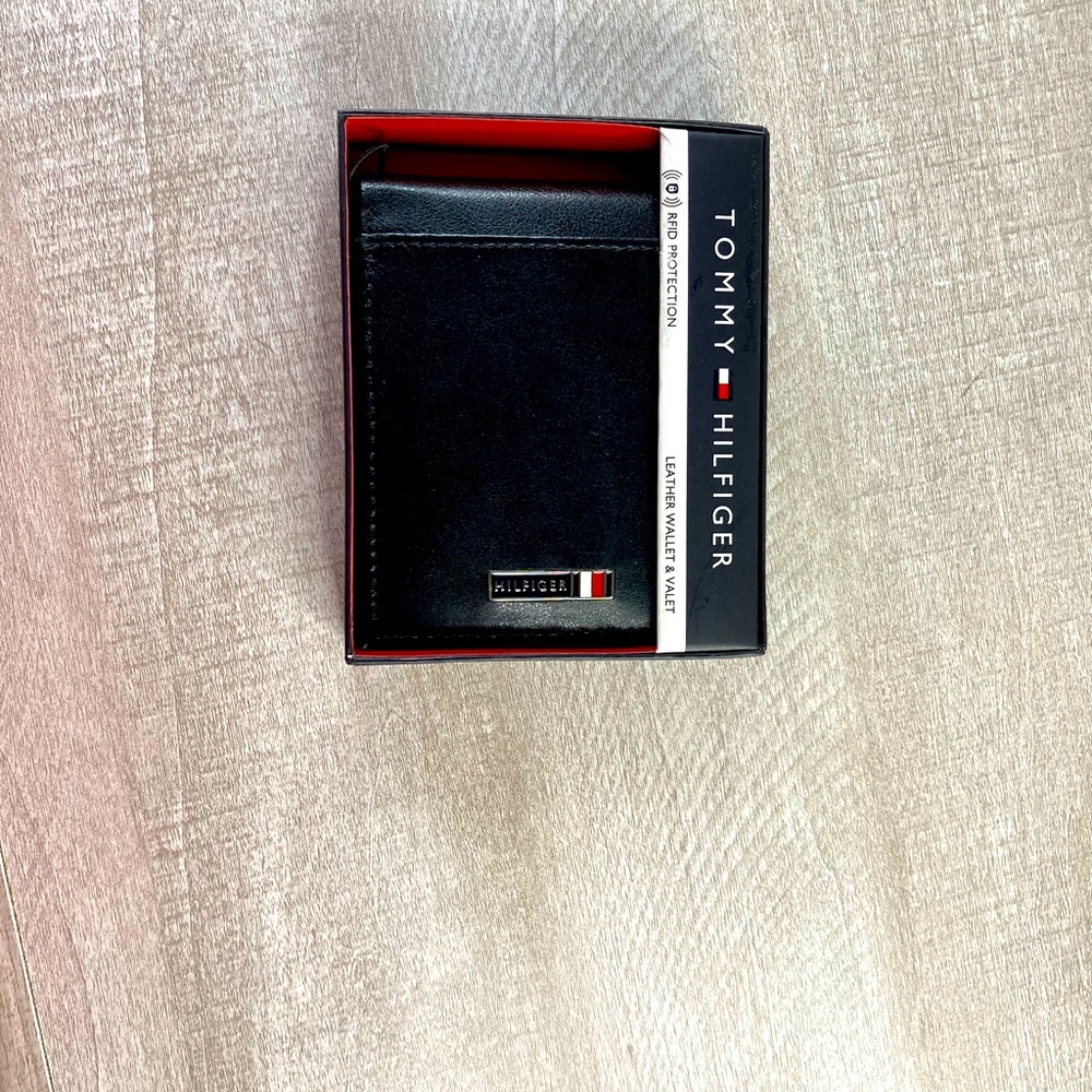 Tommy Hilfiger